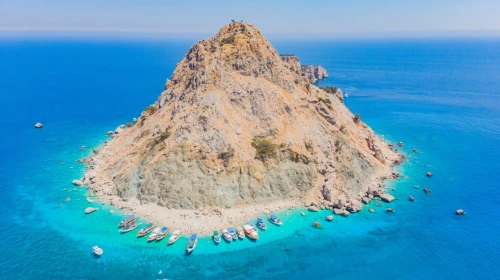 Antalya’nın En Popüler Plajları | Antalya’da Denize Girilecek Yerler