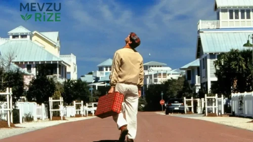 Arka Pencere ve The Truman Show: Mahremiyetin Sınırlarını Zorlayan İki Efsane