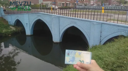 Spijkenisse'de Euro Banknotlarına Ait Eşsiz Köprü Görünümü!