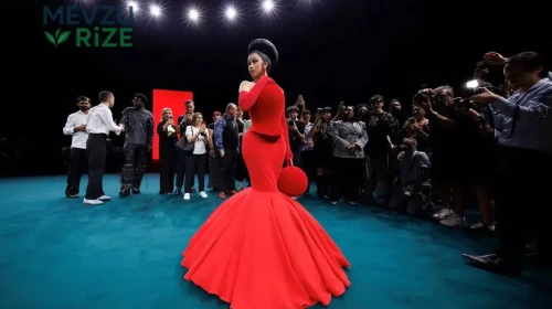 Paris Haute Couture'da Ünlüler Şöleni: Bad Bunny, Sabrina Carpenter ve Cardi B Sahne Aldı!