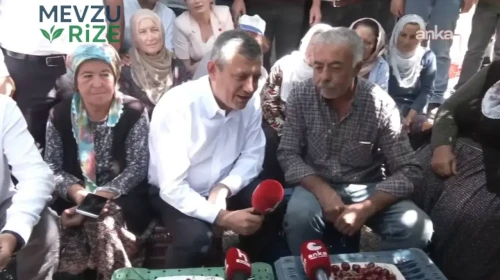 CHP Genel Başkanı Özgür Özel, Niğde'de işçi buluşması gerçekleştirdi.