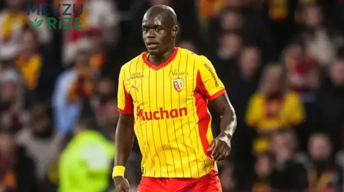 Fenerbahçe'nin de gündeminde bulunan Malang Sarr imzayı attı : Yeni durağı Suudi Arabistan