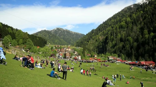 Rize: Karadeniz'in Saklı Cennetiyle Unutulmaz Bir Keşif Yolculuğu!