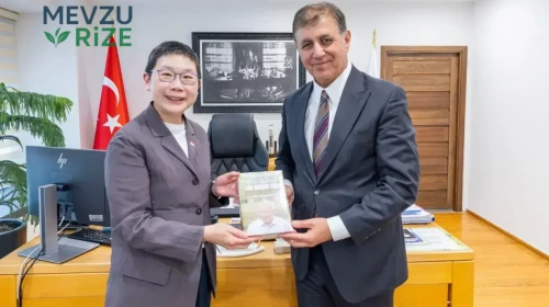 Cemil Tugay, Singapur'u İEF ve EXPO 2027 için davet etti!