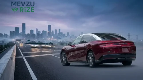 BYD’den makam arabalarını kıskandıracak sedan: Tek şarjda 1.008 kilometre giden dev model yollarda görüntülendi