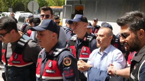 Emniyet müdürü, amir dahil 18 kişi gözaltında