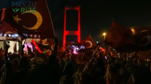 2026 Demokrasi ve Milli Birlik Günü'nde Sela Okuma Saati Belirlendi! 15 Temmuz Selası Saat Kaçta Yayınlanacak?
