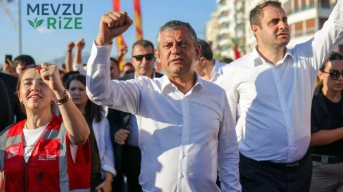 Özgür Özel, Yeni Parti Kuruluşuna İlişkin Üç Aşamalı Stratejisini Açıkladı