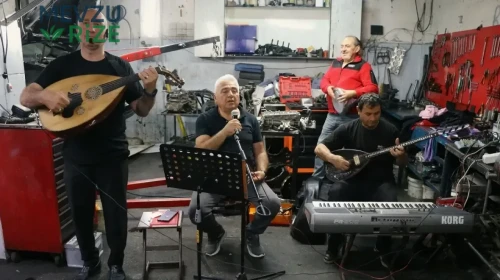 Kütahya'da Motor Ustaları Sahne Aldı: 'Grup Sanayi' Rüzgarı Esti!