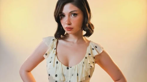 Zeynep Atılgan Kimdir?
