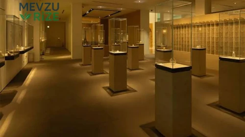 Fransa'da Tarihi Müze Soyuldu: Değerli Eserler Çalındı!