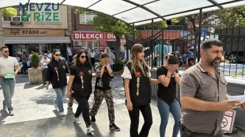 Eskişehir'de Kapıyı Meyve Bıçağıyla Açmaya Çalışan Üç Kadın Gözaltına Alındı!