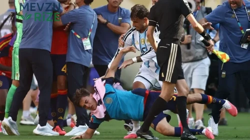 Arjantinli Futbolcular İspanyol Takımına Saldırdı; Messi'nin Gözyaşları Döküldü
