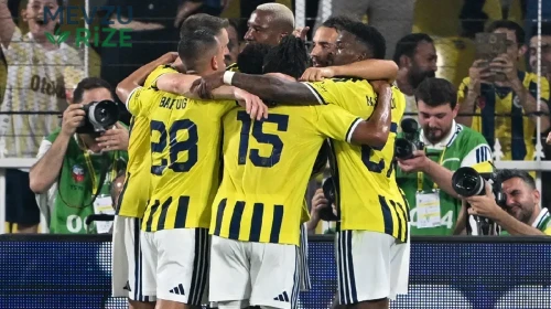 Fenerbahçe'de UEFA Şampiyonlar Ligi Süreci: İsmail Kartal'dan Rövanş Maçına dair Beklenmedik Gelişmeler!