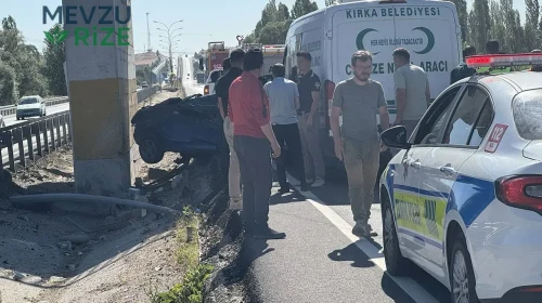 Afyonkarahisar'da feci kaza: Otomobildeki çift öldü, bebekleri yaralandı