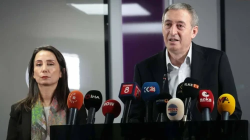 DEM Parti'den erişim engellerine tepki: Basın özgürlüğü hedef alınıyor