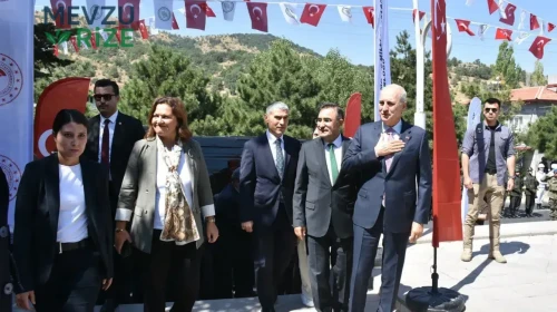 Numan Kurtulmuş, Afyonkarahisar'da Büyük Taarruz'un 104. Yıl Dönümünü Kocatepe'de Kutladı