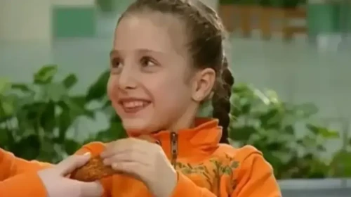 "Selena"nın Nazlı'sı Gelin Oluyor! Dilara Kurtulmuş Kına Gecesinde 5 Kez Elbise Değiştirdi