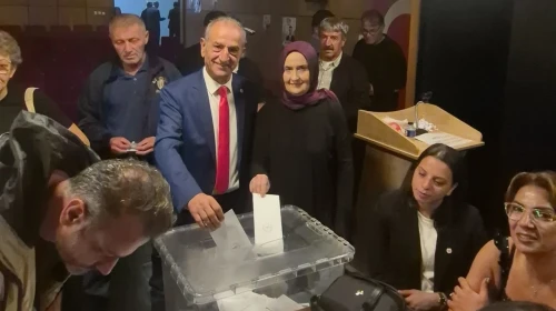 Yeni Parti Rize Merkez İlçe Başkanlığına Necati Topaloğlu Seçildi