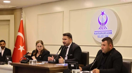 Kahramankazan Belediye Başkanı, "Yapılamayan projeleri hayata geçirmek için parti değiştirdi" dedi!