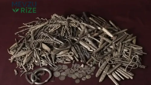 Bahçesinde veranda yapacaktı! Toprağın altından Viking hazinesi çıktı