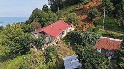 Rize Pazar'daki 40 Haneli Bölge Güvenlik Nedeniyle Boşaltıldı