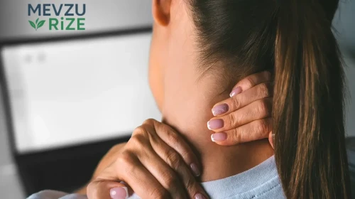 Sabahları boyun ve omuz tutulmasıyla uyanmayı önlemenin 3 pratik yolu