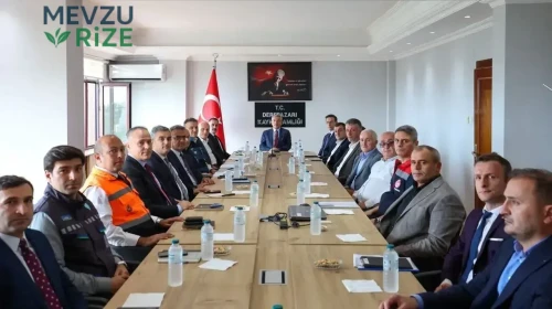 Rize Derepazarı'nda Sel ve Heyelan Sonrası Acil Zirve: Hasar Tespiti ve İyileştirme Çalışmaları Başlatıldı