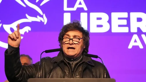 Arjantin, Falkland Adaları'ndaki petrol şirketlerine yönelik yaptırım uygulama tehdidinde bulundu.