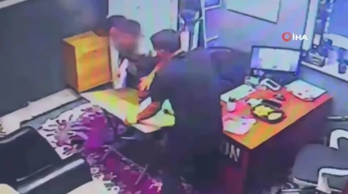 Artvin Hopa'da boğazına lokma kaçan çocuk Heimlich ile kurtarıldı