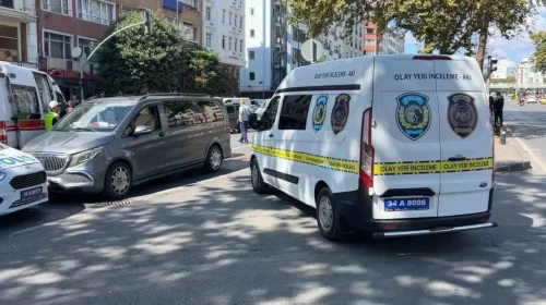 Yolun karşısına geçmek istedi, iki aracın çarpmasıyla yaşamını yitirdi