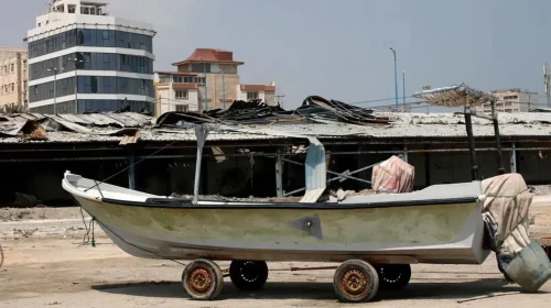 İran’da ABD-İsrail saldırılarının bilançosu : 12 kişi öldü, 760 balıkçı teknesi hasar gördü