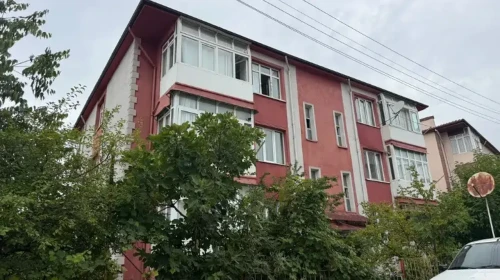 Karabük'te pencereden düşen yabancı uyruklu öğrenci yaralandı