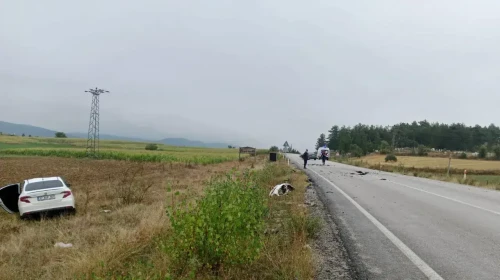 Kastamonu Daday'da 2 otomobil çarpıştı : 5 yaralı