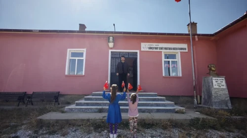 Türkiye'nin Eşsiz Okulu: Geçen Yıl Tek Öğrencisi Varken, Bu Yıl Sayı İkiye Çıktı!