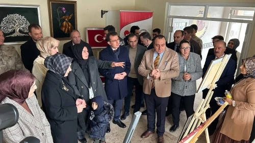 Narman'da Kadın Emeğini Yansıtan El İşi Sergisi Büyük İlgi Gördü