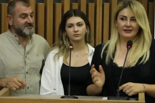 Burcu Atik kimdir? YouTube Atik Ailesi yılda kaç para kazanıyor?