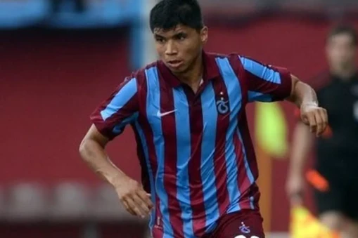 Almanya'da Doğmuş Türk Futbolcu İshak Doğan: Kariyeri ve Hayatı