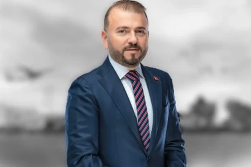 Mustafa Candaroğlu: Hayatı, Kariyeri ve Görüşleriyle Tanınan İsim