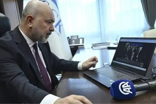 Raci Kaya: Yaşamı, Kökeni ve Kariyeri Hakkında Bilgiler