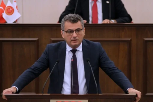 Tufan Erhürman: Siyasi Kariyeri ve Hayatıyla Tanınan İsim