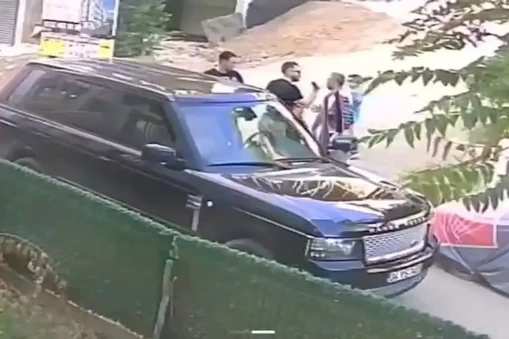 Çocuklarının gözleri önünde babasına tokat atan O.C. kimdir? Detaylar haberimizde!