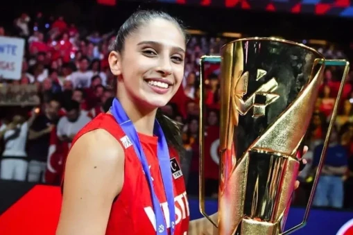 Derya Cebecioğlu Kimdir? Başarılı Sporcu Hakkında Merak Edilenler!