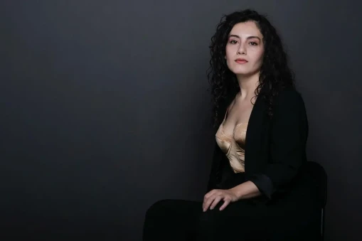 Halef: Nurgül'ün Kökleriyle Buluşan İnci Sefa Cingöz Kimdir?