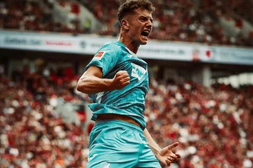 Fizikçi Fisnik Asllani: Kimdir, İnancı Nedir?