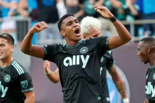 Christian Makoun: Genç Yıldızın Futbolculuk Kariyeri ve İstatistikleri