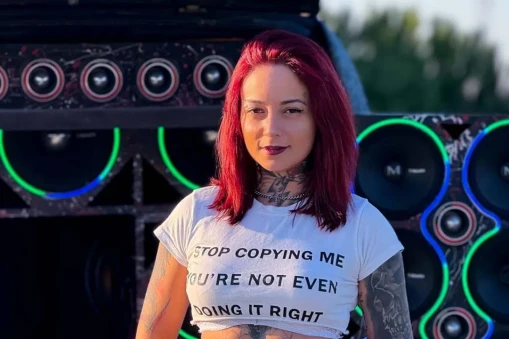 Yağmur Şimşek: Kimdir, Neler Yapmıştır?