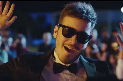 Enes Batur Sungurtekin Kimdir? Kariyeri, Ailesi ve Özel Hayatı