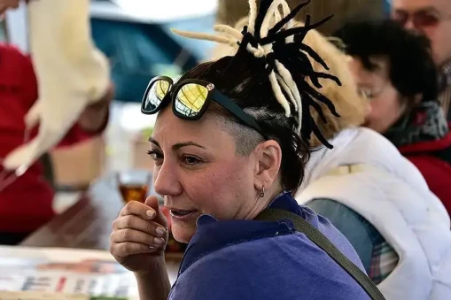 Özlem Tekin kimdir? Nereli? Kaç yaşında?