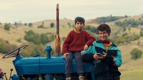 DJ Ahmet Film Konusu ve Oyuncuları: DJ Ahmet Filmi Nerede İzlenir?
